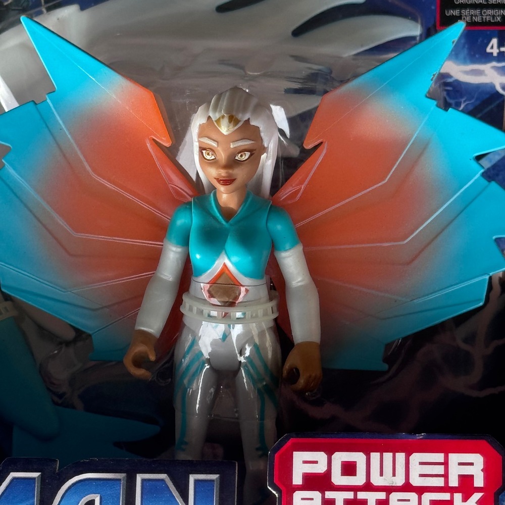 HeMan Masters of the Universe Sorceress Cosmic Falcon Power Attack Action Figure - Picture 2 of 5
